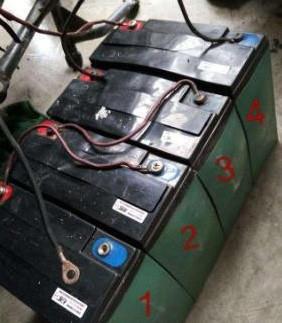 為啥電動(dòng)車(chē)的舊電瓶那么搶手 聽(tīng)內(nèi)行人說(shuō)出實(shí)情后,車(chē)主 這下虧大了